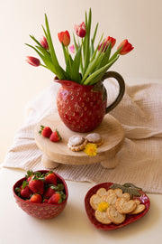 Small ceramic strawberry tray for snacks