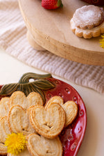 Fruit-shaped ceramic platter in red strawberry form