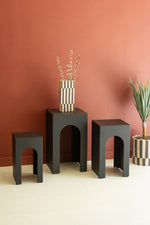 Modern Black Accent Tables – Set of Three Graduated Heights