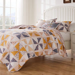 Greenland Home Fashions  Pinwheel & Posey 3-Piece Peach Quilt Set