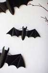 Kalalou Hanging Metal Bats – Spooky Halloween Decorations
