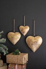 Kalalou Antique Gold Heart Door Hanger Set – Christmas Decor (Set of 3)