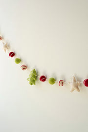Kalalou Felt Christmas Garland – Festive Holiday Draping with Trees, Stars & Balls