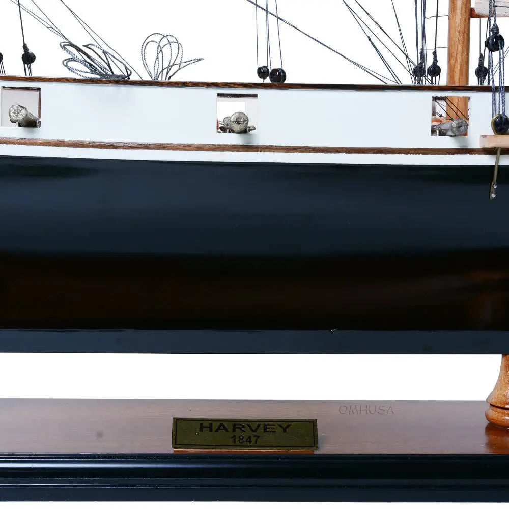 Harvey Painted Ship Model Captain Line – 26