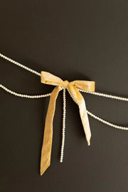 velvet bow garland,