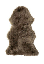 Long Wool Sheepskin Rug 39.4" x 23.6" – Single Pelt Natural Wool Rug with Plush Texture for Indoor Decor by Auskin