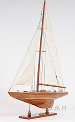 Columbia Yacht L – Handcrafted Wood Model with Linen Sails