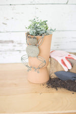 Kalalou H3712 River Rock Frog with Clay Flower Pot