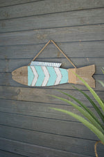 Kalalou CGU2435 Painted Wooden Fish Wall Hanging