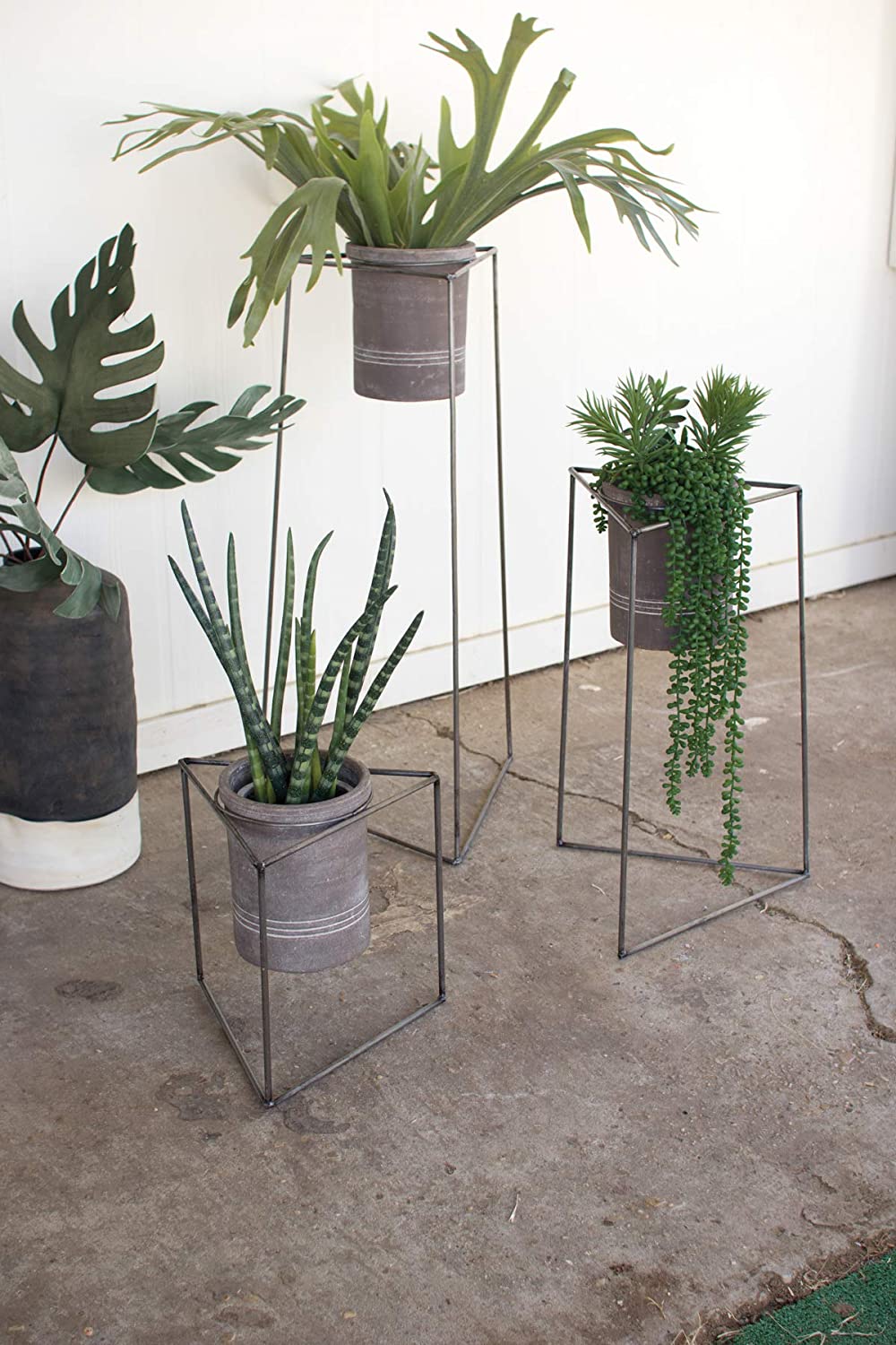 triangle plant pot Kalalou H8325 Set 3 Nesting Iron Triangle Planters W Grey Wash Clay Po – Uber Bazaar