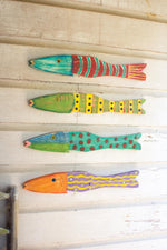 Kalalou A5688 Set of 4 Recycled Wood Folk Art Fish