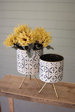 Kalalou CHW1173 Set of 2 Round Pressed Metal Planters on Stands